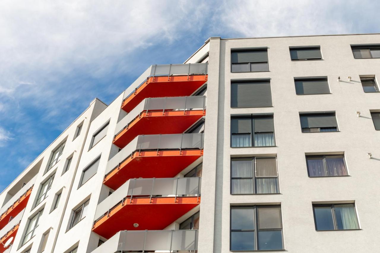 Ari - Ared Luxurious Apartments With Balcony & Free Parking Arad Kültér fotó