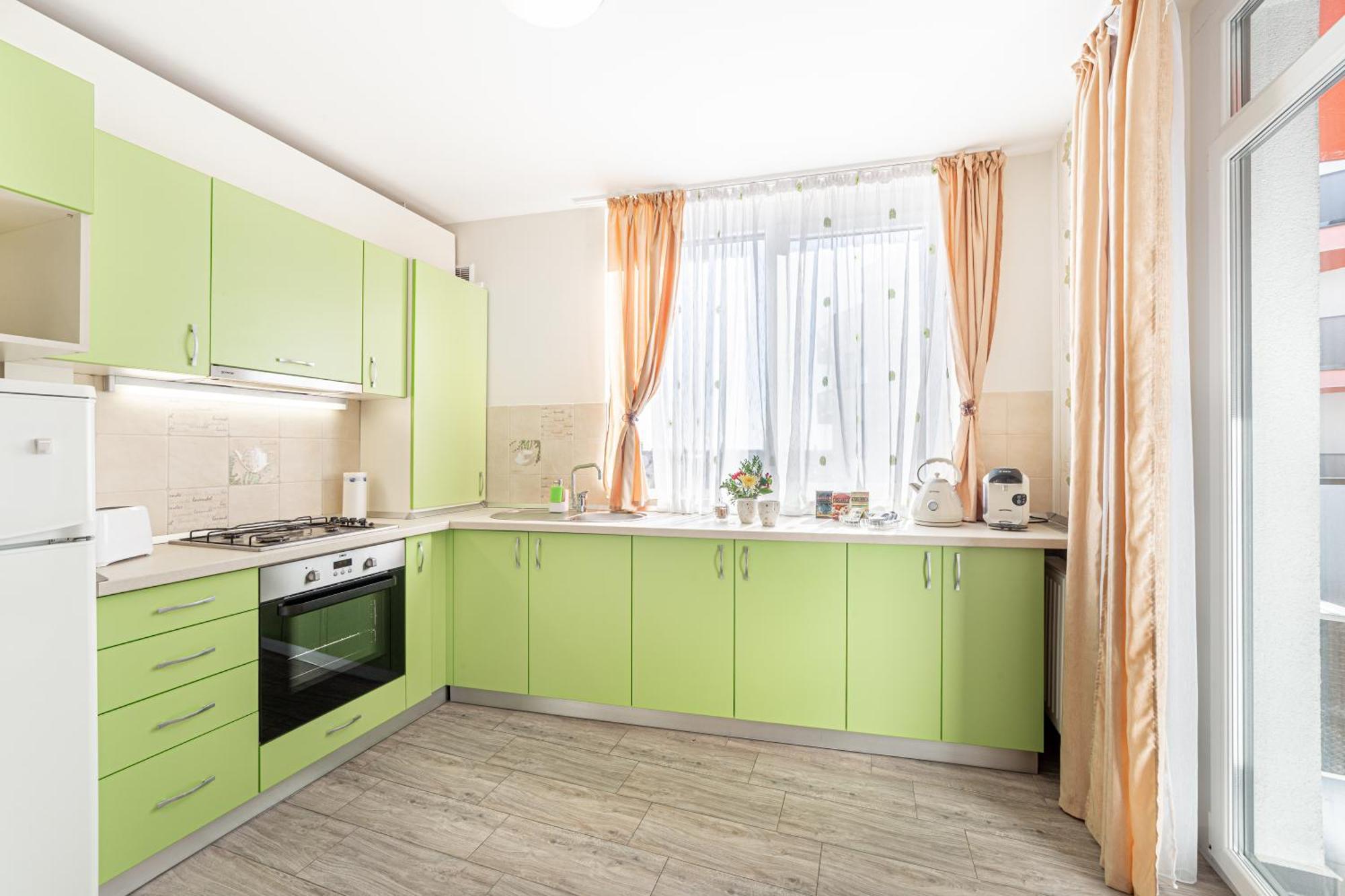 Ari - Ared Luxurious Apartments With Balcony & Free Parking Arad Kültér fotó