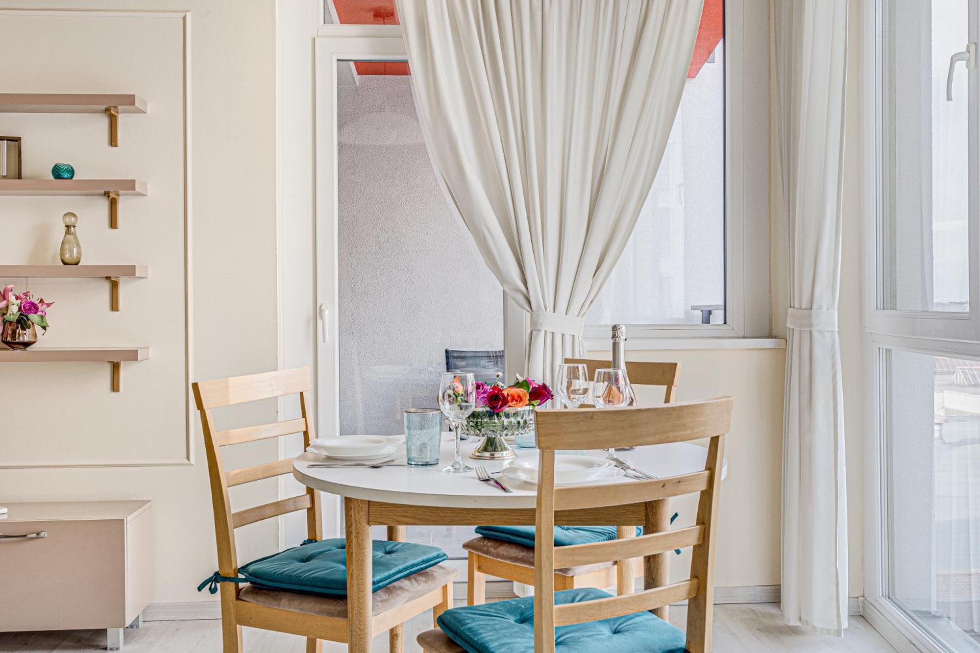Ari - Ared Luxurious Apartments With Balcony & Free Parking Arad Kültér fotó