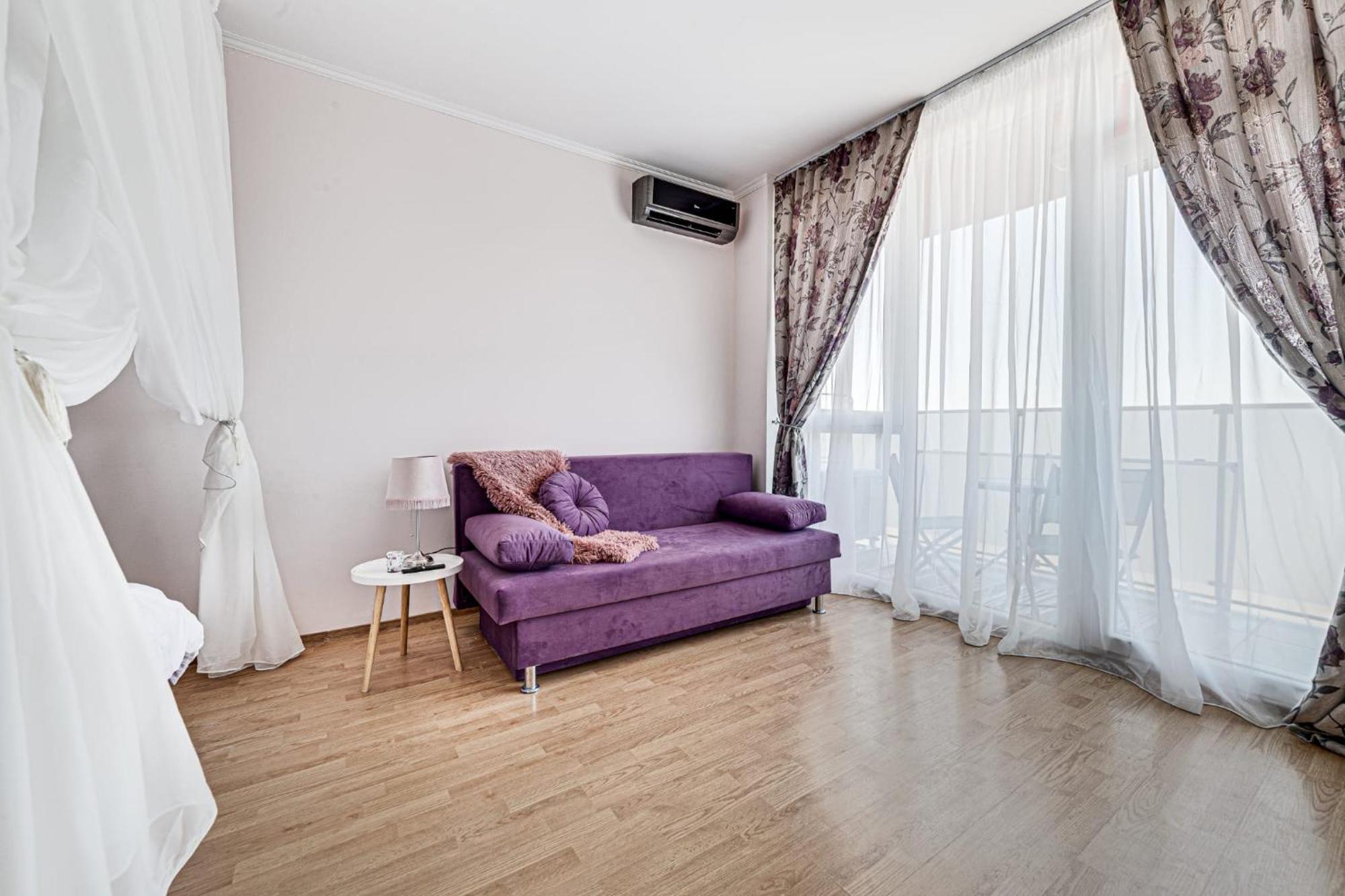 Ari - Ared Luxurious Apartments With Balcony & Free Parking Arad Kültér fotó