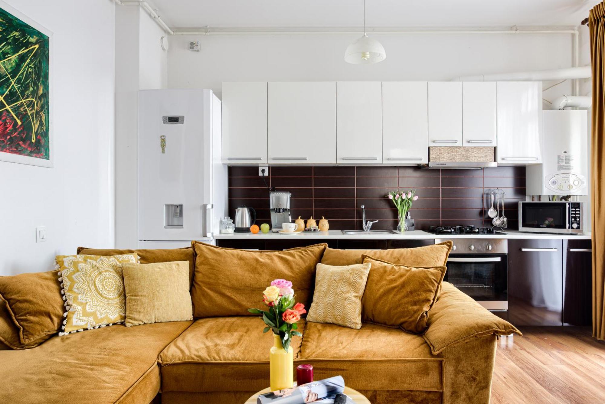 Ari - Ared Luxurious Apartments With Balcony & Free Parking Arad Kültér fotó